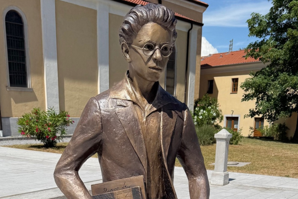 Pred nami leto v znamenju Kosovela: poklon pesniku, ki je ime Krasa ponesel v svet