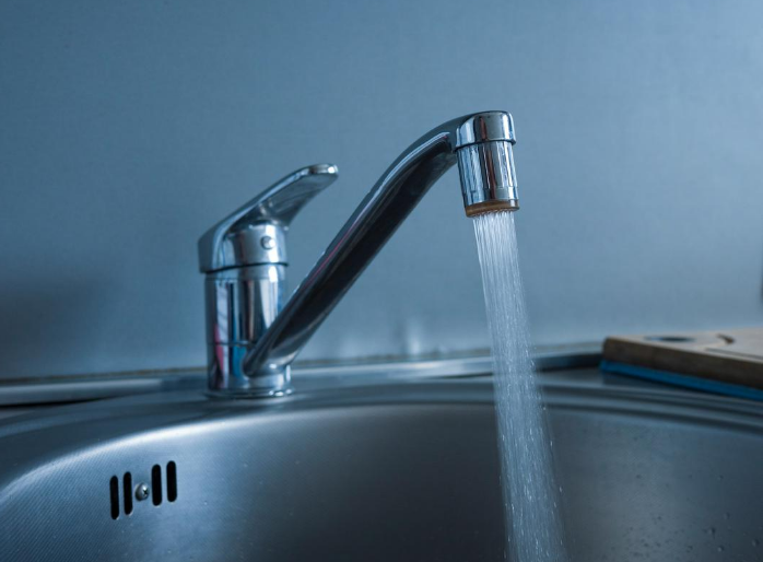 Občani petih kraško-brkinskih občin bodo po novem letu pili dražjo vodo